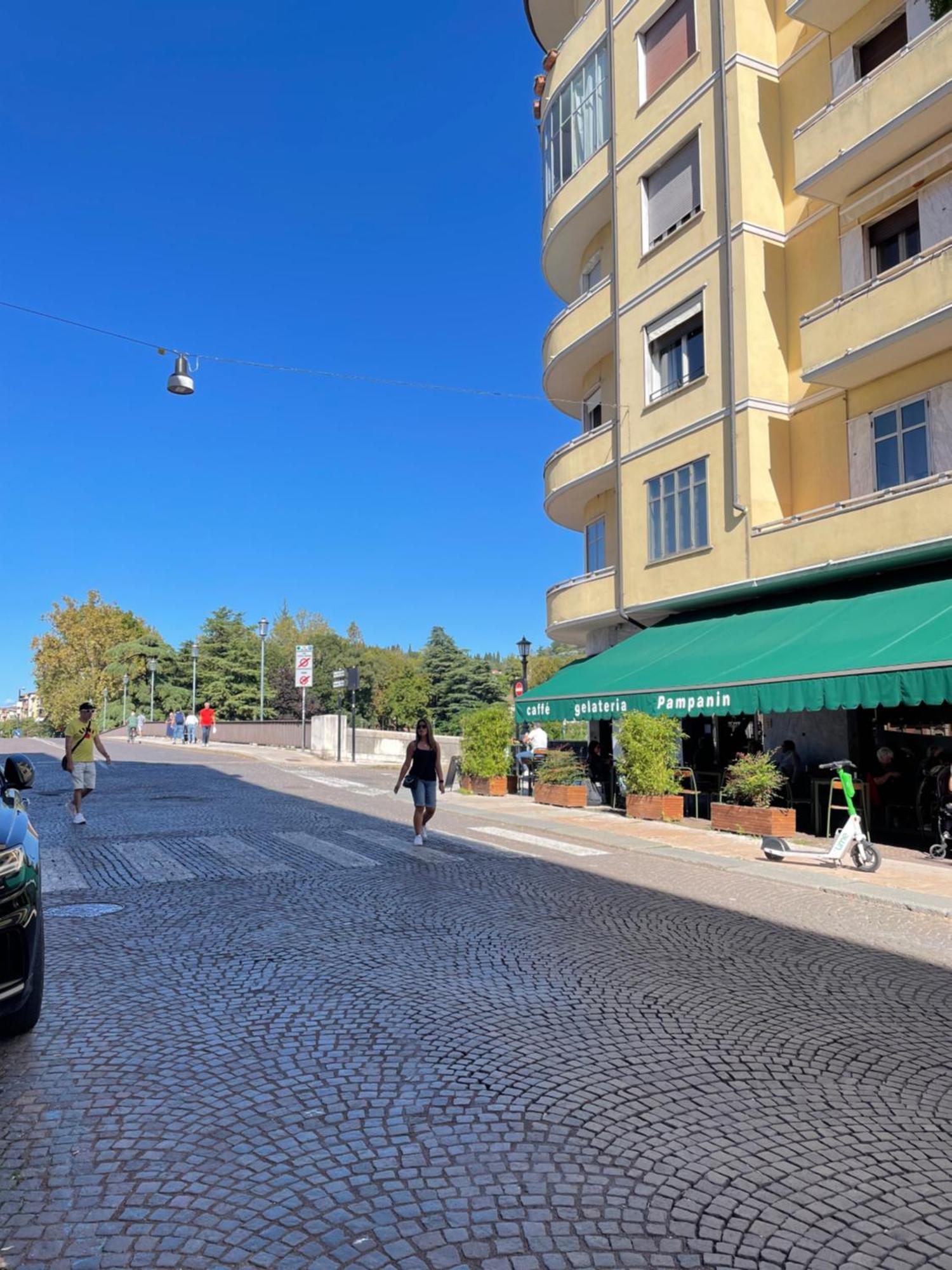 You & Me Garibaldi Home Verona Center Exterior photo
